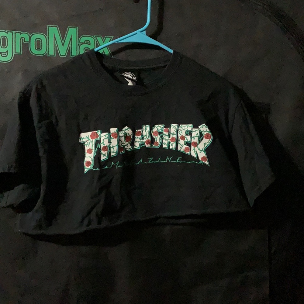 Super cropped Thrasher Rose T shirt